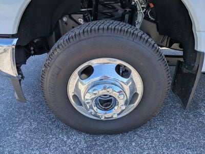 2026 Ford Super Duty F-350 DRW TDSL CREW CAB 6.7L LARIAT