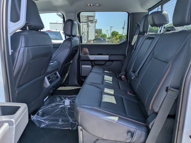 2026 Ford Super Duty F-350 DRW TDSL CREW CAB 6.7L LARIAT