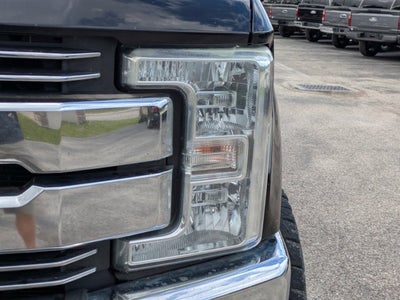 2017 Ford Super Duty F-350 DRW Lariat
