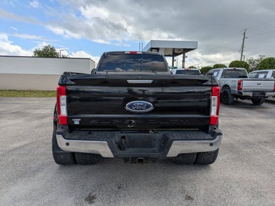 2017 Ford Super Duty F-350 DRW Lariat