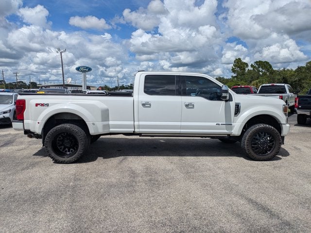 2022 Ford Super Duty F-450 DRW Platinum