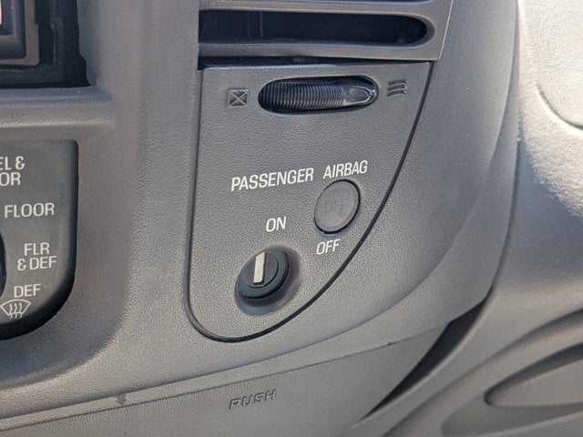 2002 Ford F-150 XL