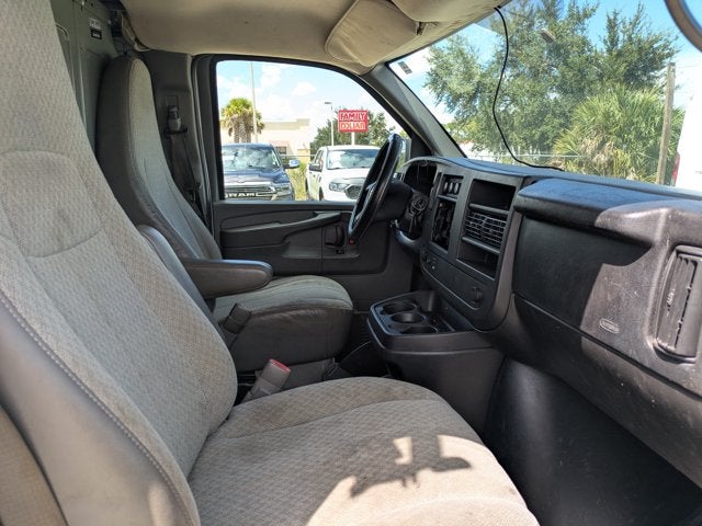 2011 Chevrolet Express Cargo Van RWD 2500 135"