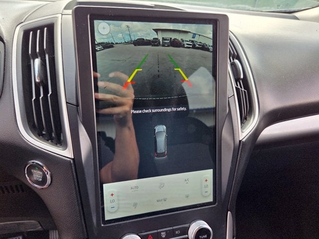 2022 Ford Edge SE