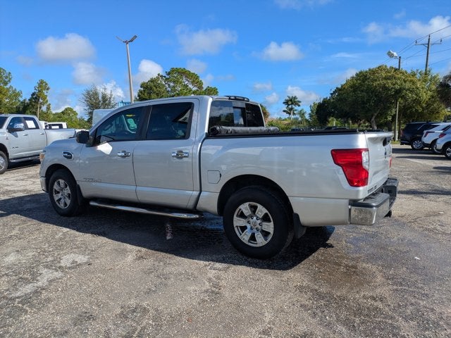 2017 Nissan Titan SV