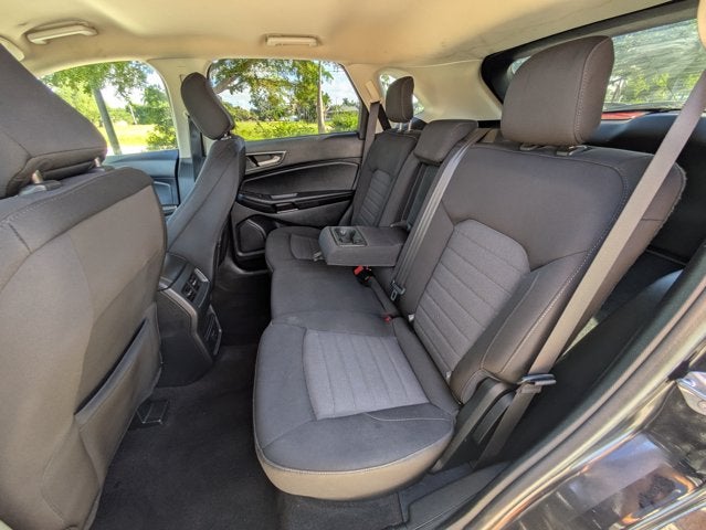 2020 Ford Edge SE