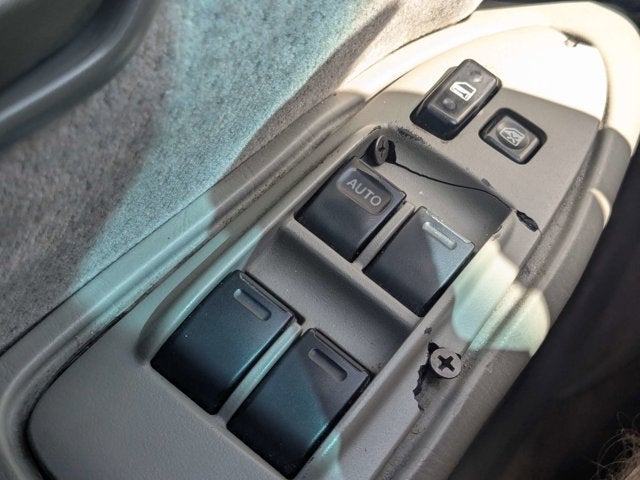 2000 Toyota Camry Base