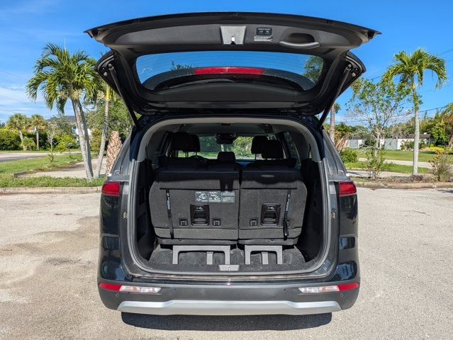 2024 Kia Carnival EX