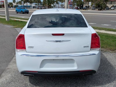 2015 Chrysler 300 Limited