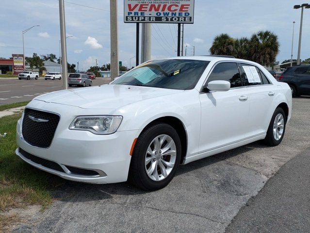 2015 Chrysler 300 Limited