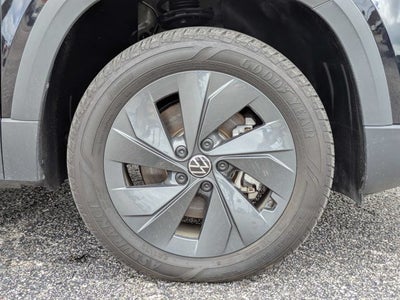 2025 Volkswagen Taos S