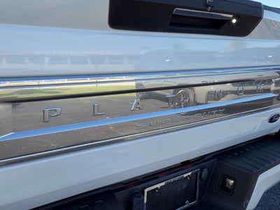 2022 Ford Super Duty F-450 DRW Platinum