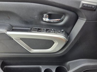 2017 Nissan Titan SL