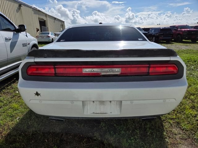 2013 Dodge Challenger SXT Plus