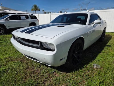 2013 Dodge Challenger SXT Plus