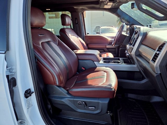 2022 Ford Super Duty F-450 DRW Platinum