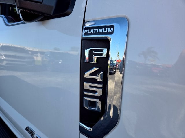 2022 Ford Super Duty F-450 DRW Platinum