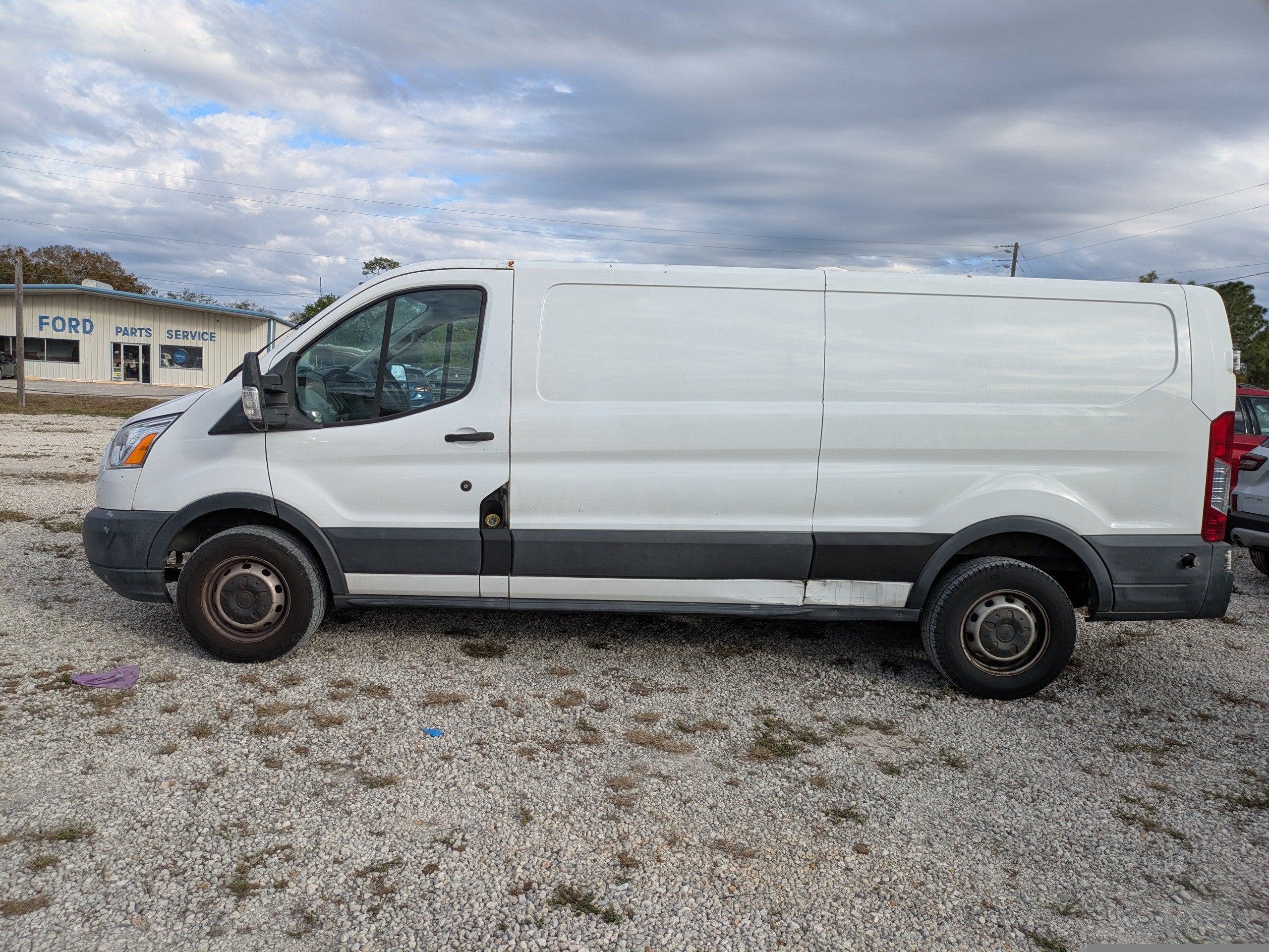 2015 Ford Transit Cargo Van T-350 148