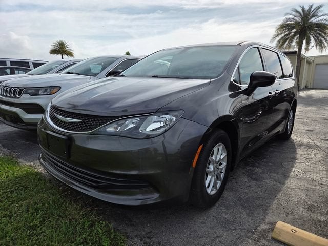 2017 Chrysler Pacifica Touring