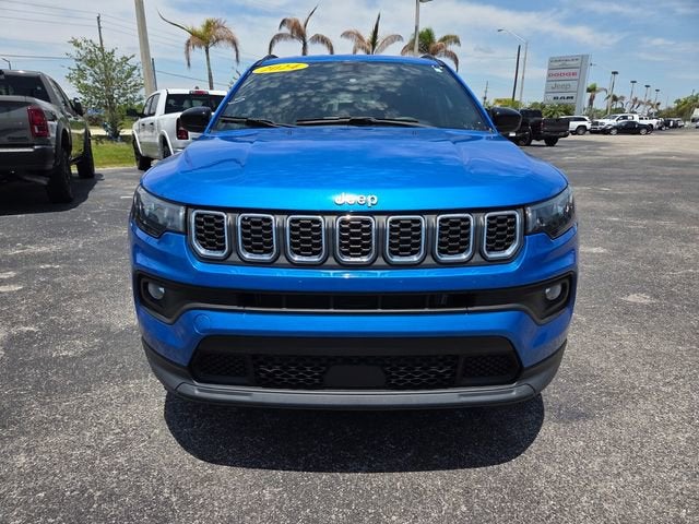 2024 Jeep Compass Latitude Lux