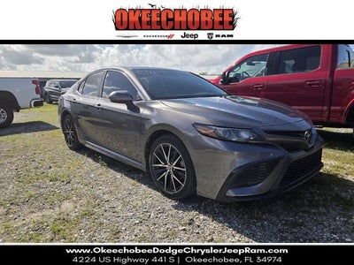 2021 Toyota Camry SE