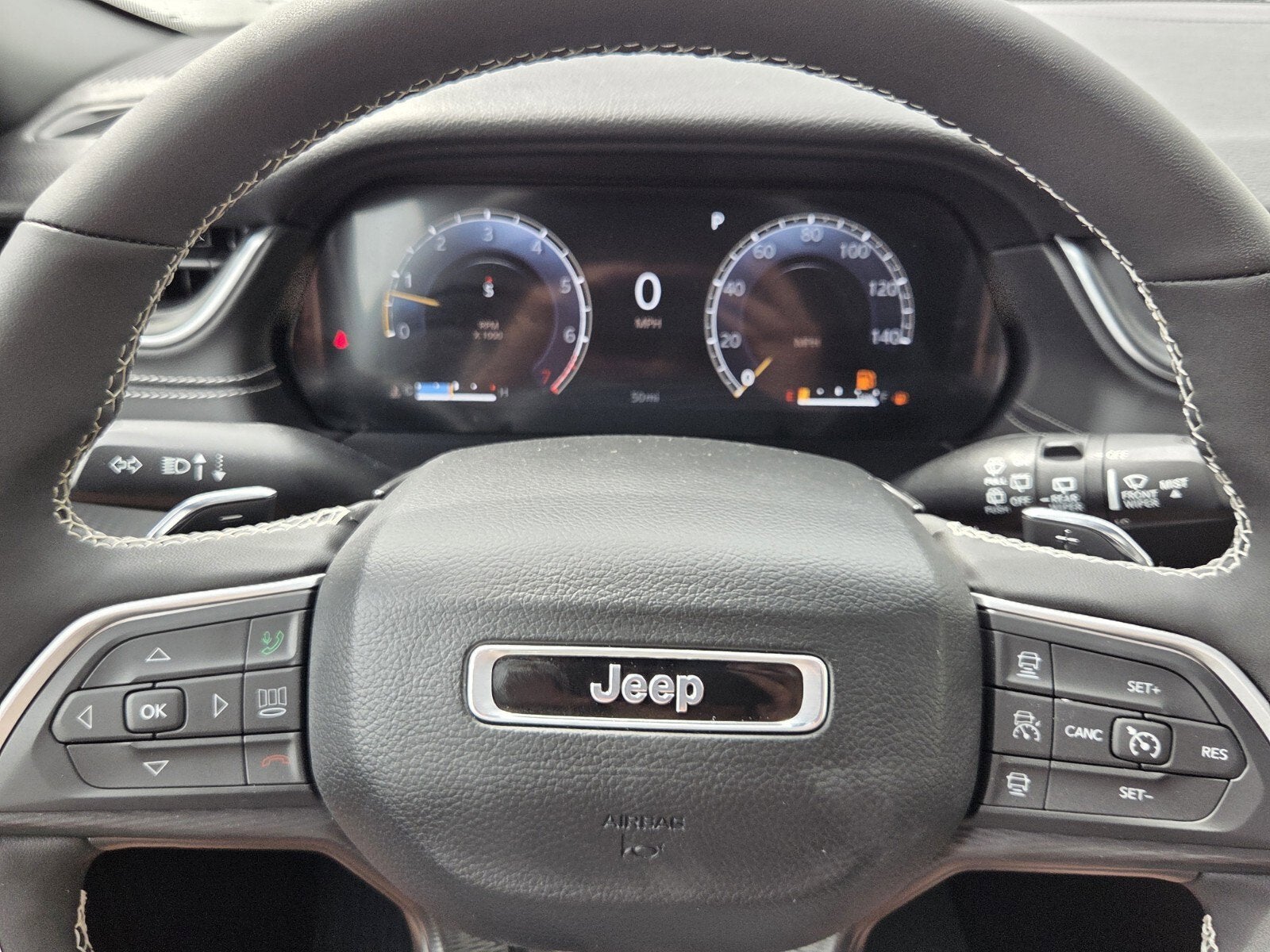 2025 Jeep Grand Cherokee Altitude X 4x2