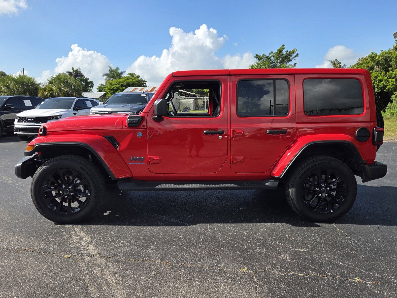 2025 Jeep Wrangler 4xe Sahara