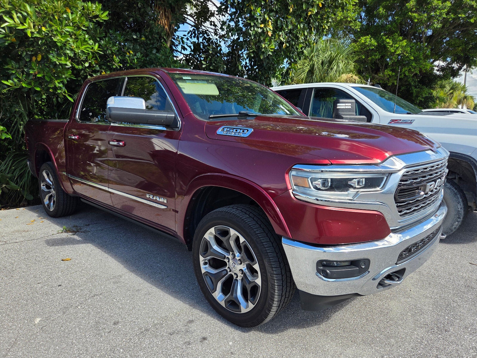 2019 RAM 1500 Limited Crew Cab 4x4 5'7" Box