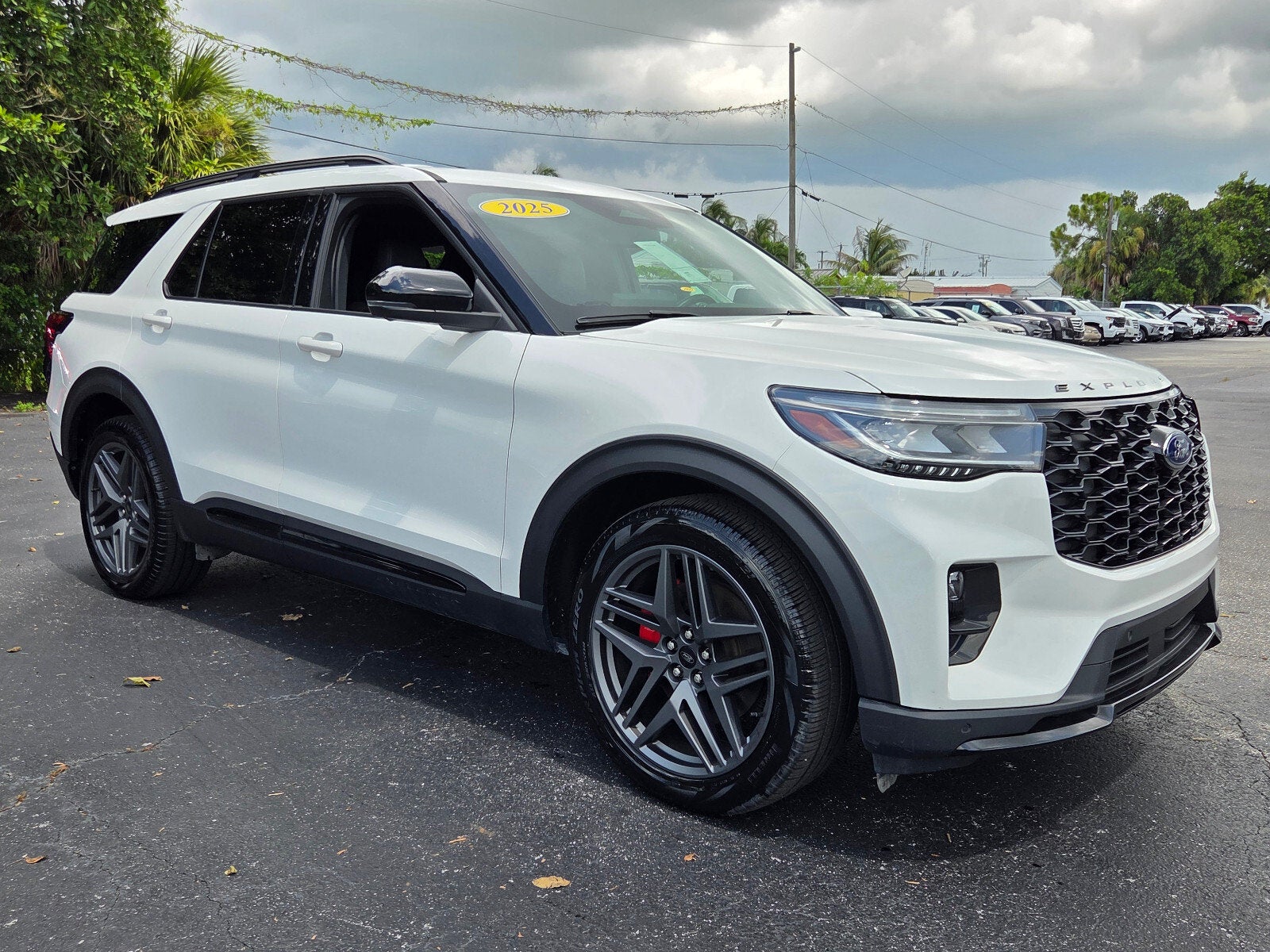 2025 Ford Explorer ST