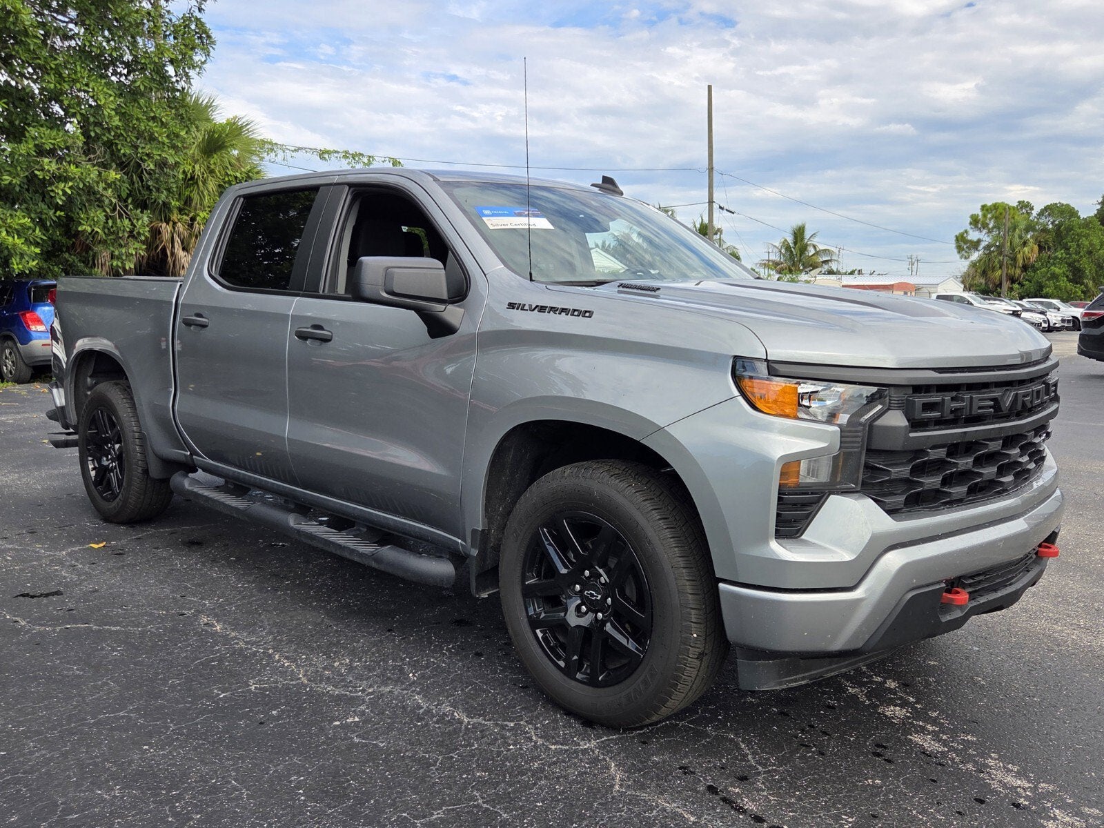 2025 Chevrolet Silverado 1500 Custom