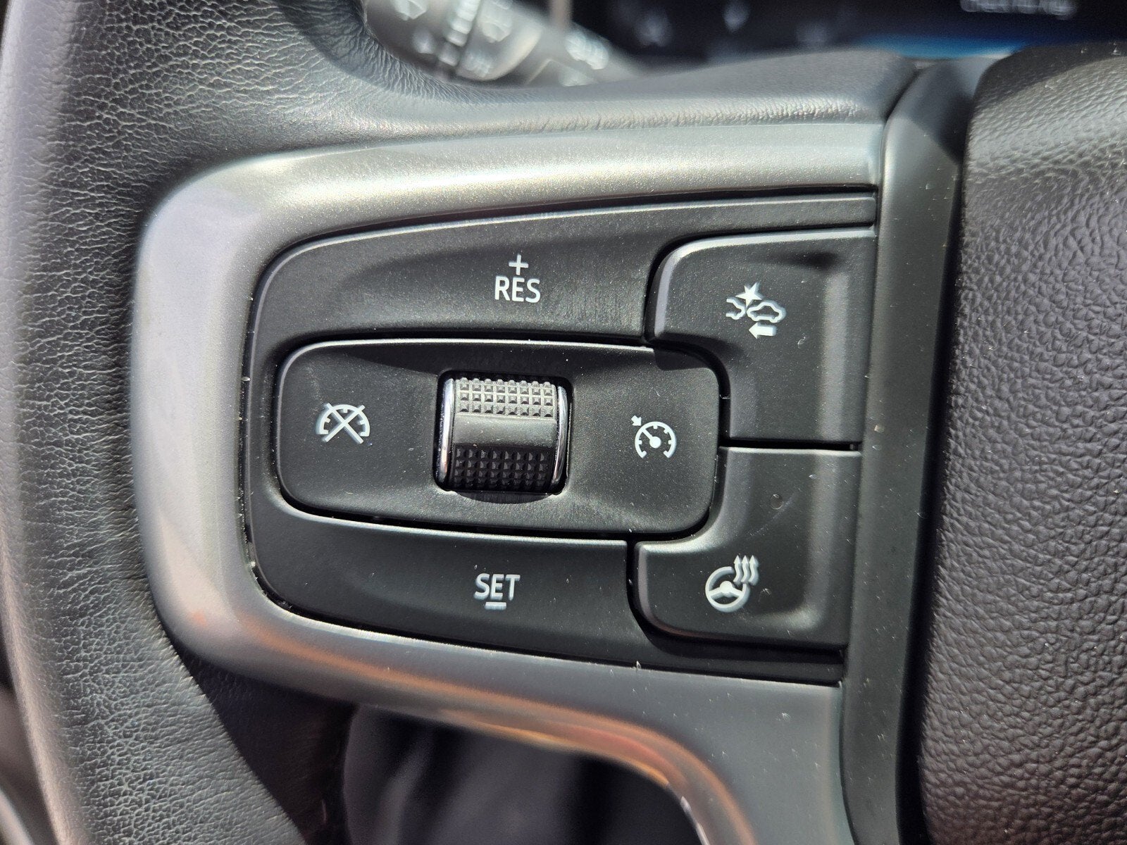 2022 Chevrolet Silverado 1500 LT (2FL)