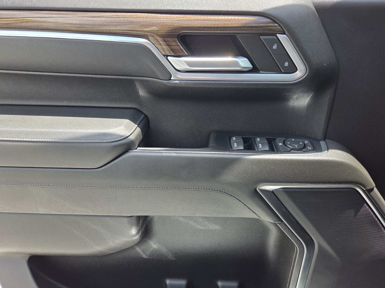 2022 Chevrolet Silverado 1500 LT (2FL)