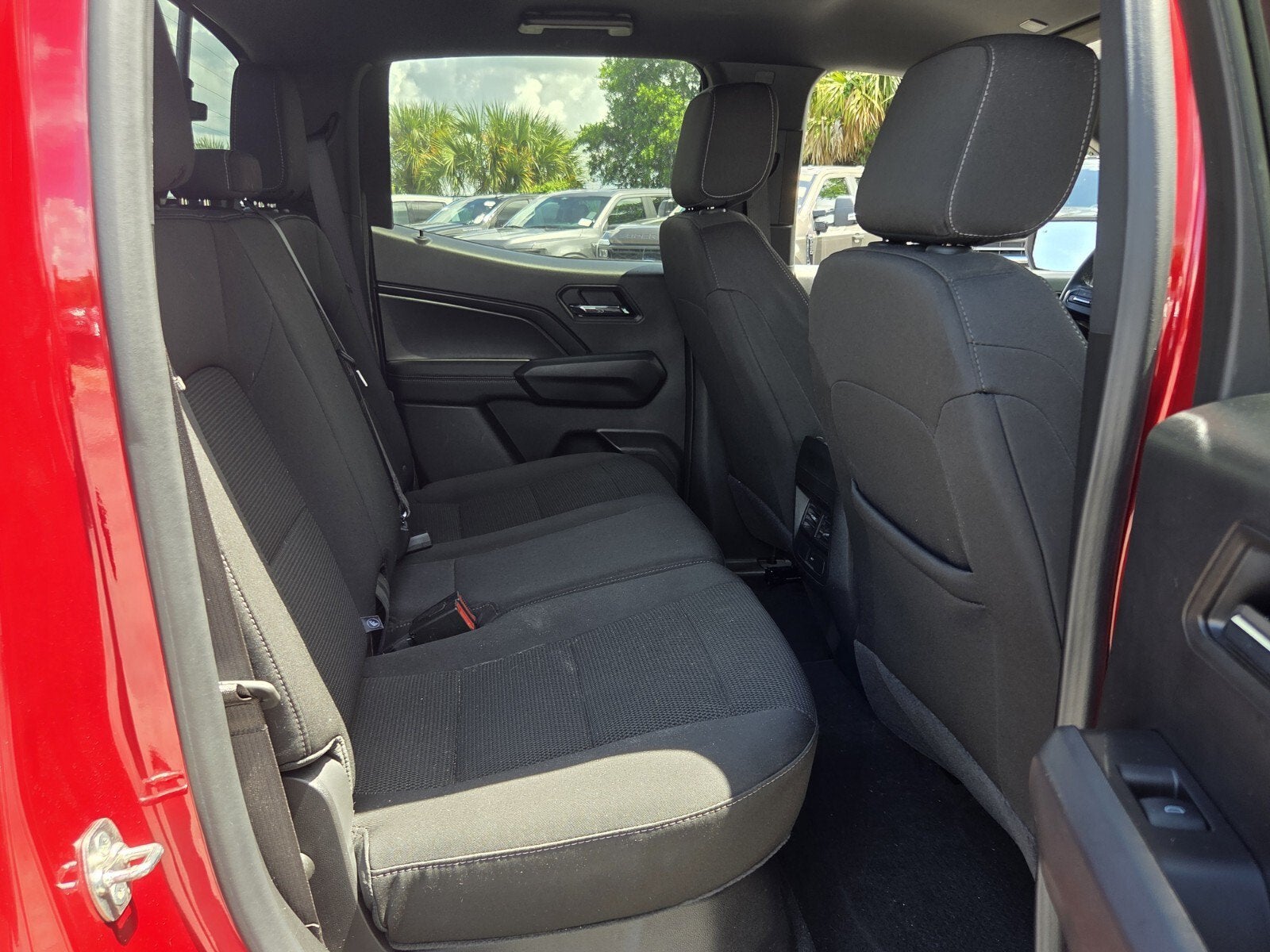 2025 Chevrolet Colorado WT/LT