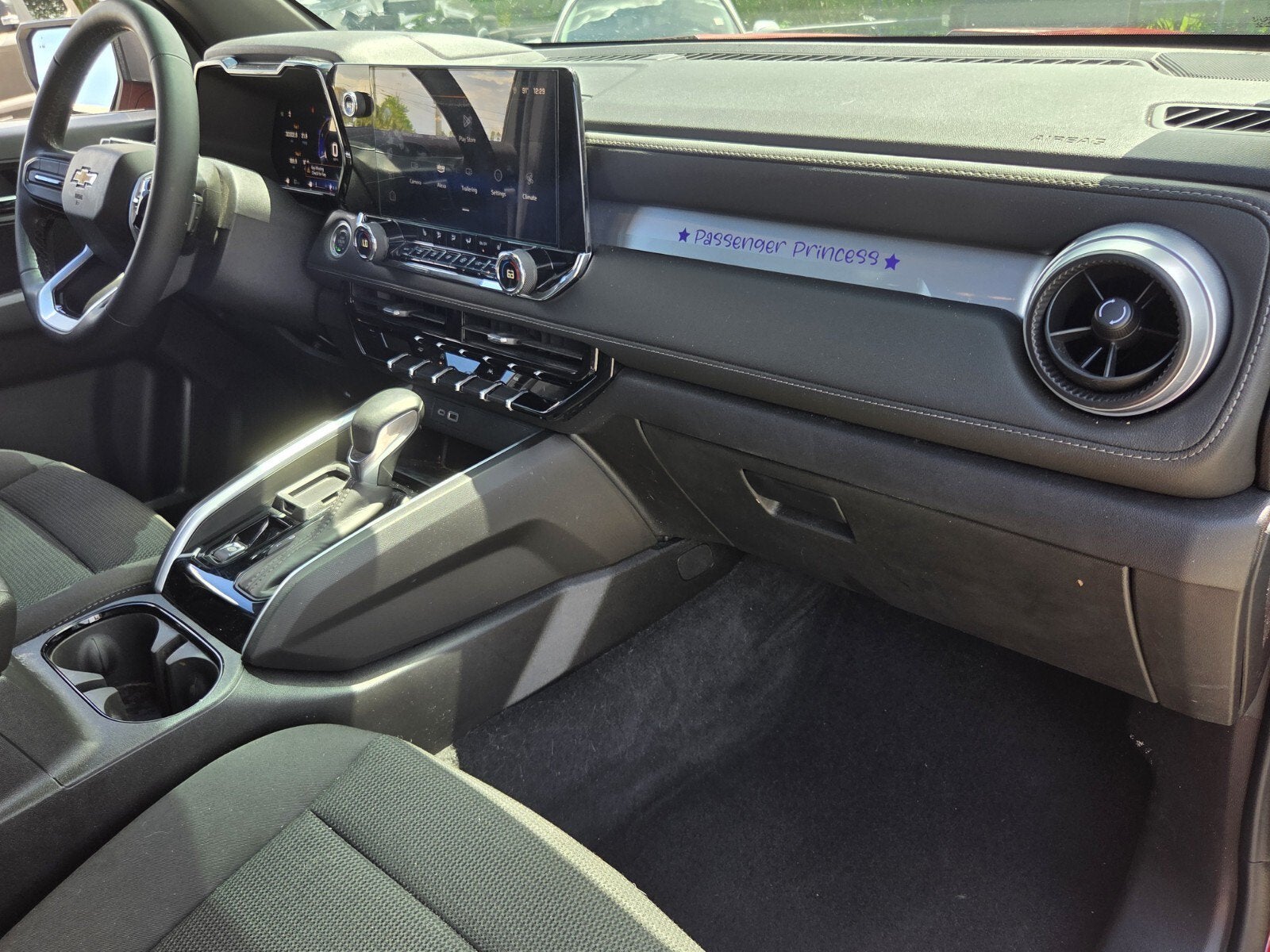 2025 Chevrolet Colorado WT/LT
