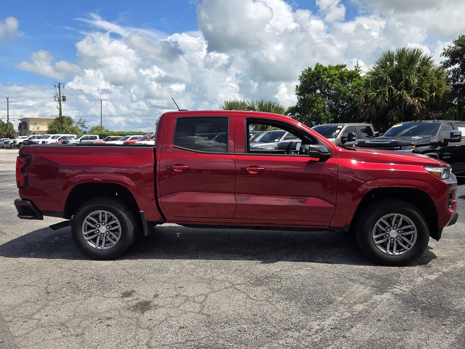 2025 Chevrolet Colorado WT/LT