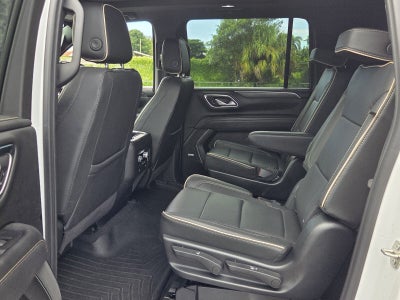 2023 GMC Yukon XL SLT