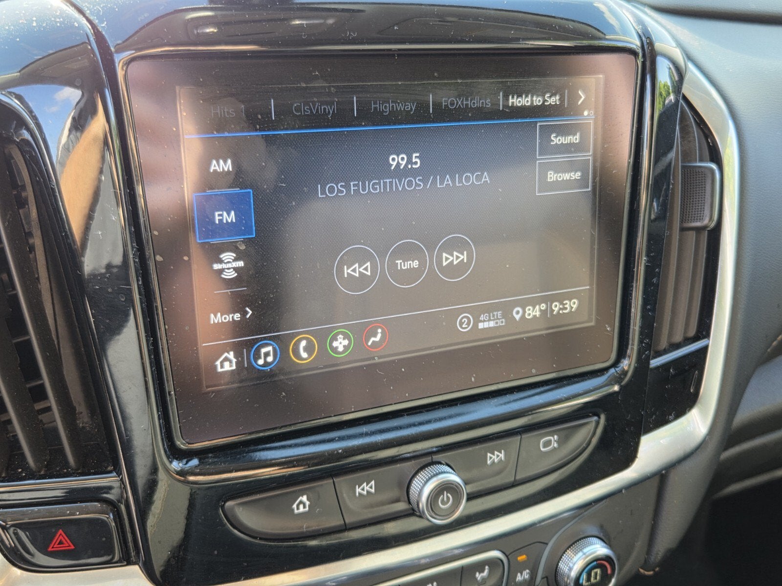 2021 Chevrolet Traverse LT Cloth