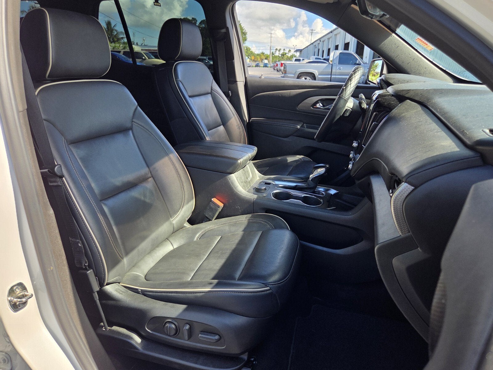 2022 Chevrolet Traverse Premier