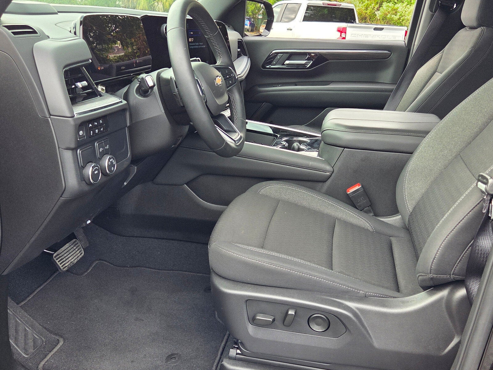 2025 Chevrolet Tahoe LS