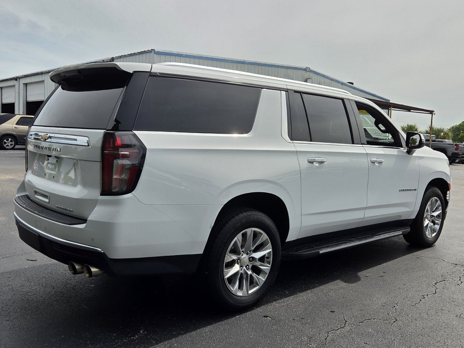 2023 Chevrolet Suburban Premier