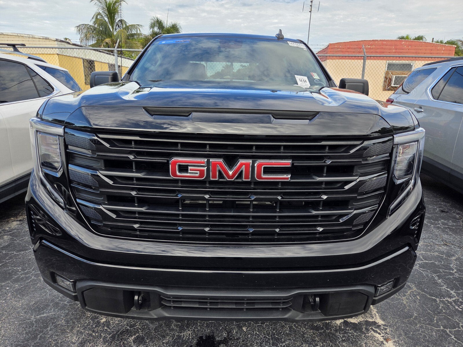 2024 GMC Sierra 1500 Elevation