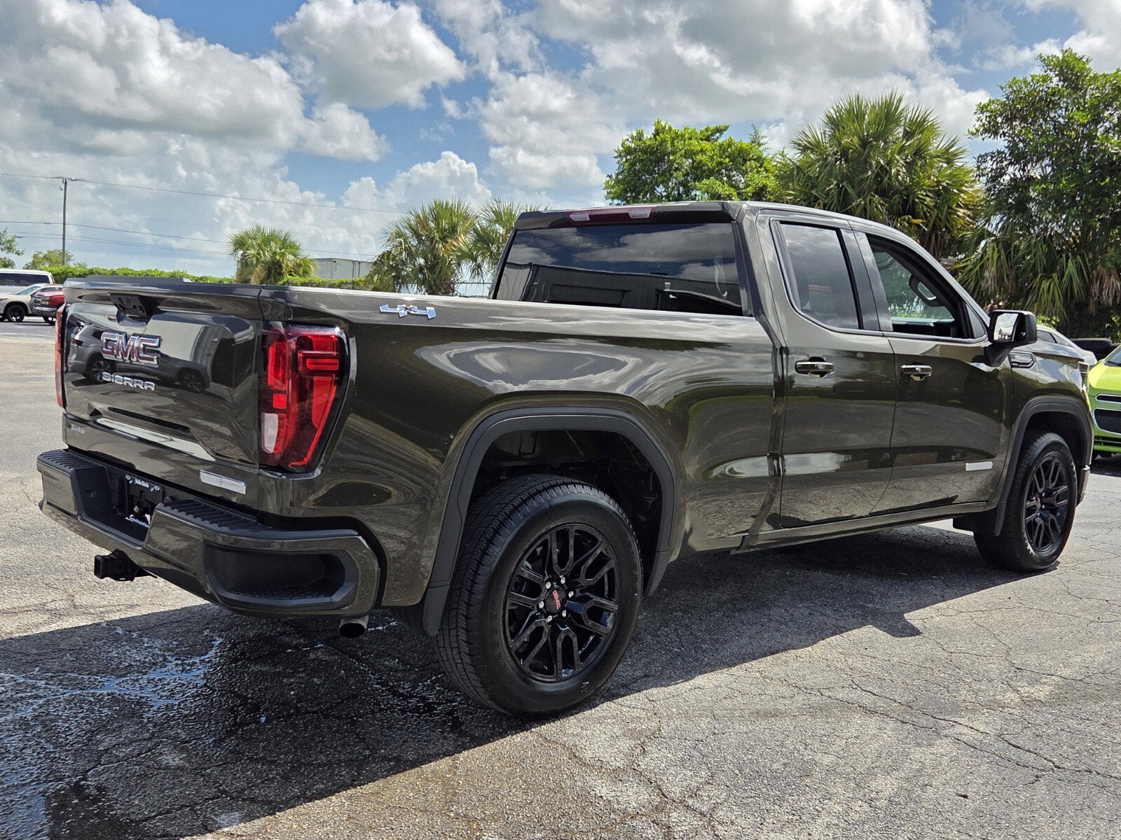 2024 GMC Sierra 1500 Elevation