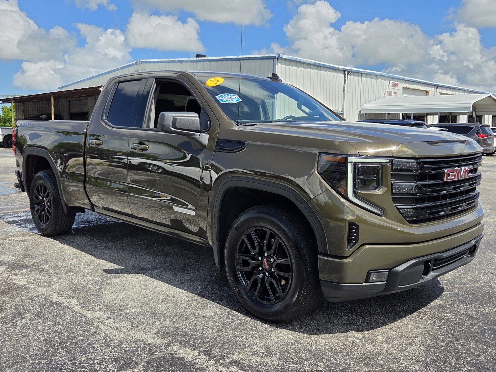2024 GMC Sierra 1500 Elevation