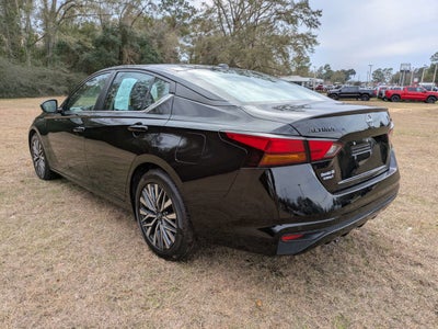 2023 Nissan Altima SV FWD