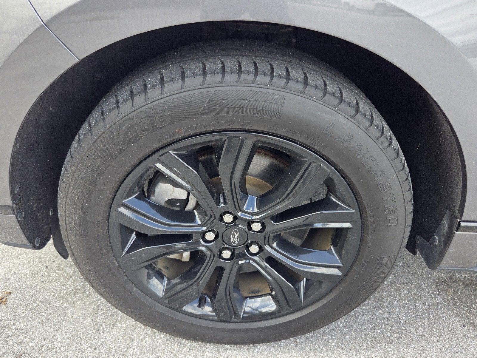 2022 Ford Edge SE