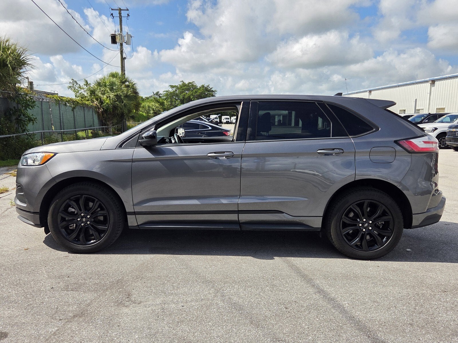 2022 Ford Edge SE