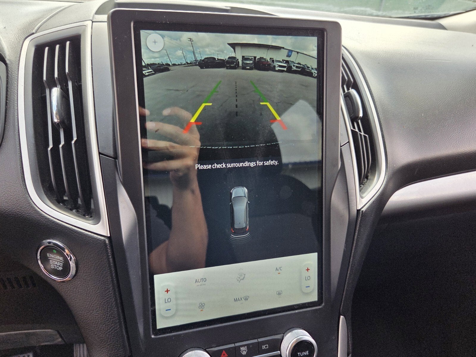 2022 Ford Edge SE