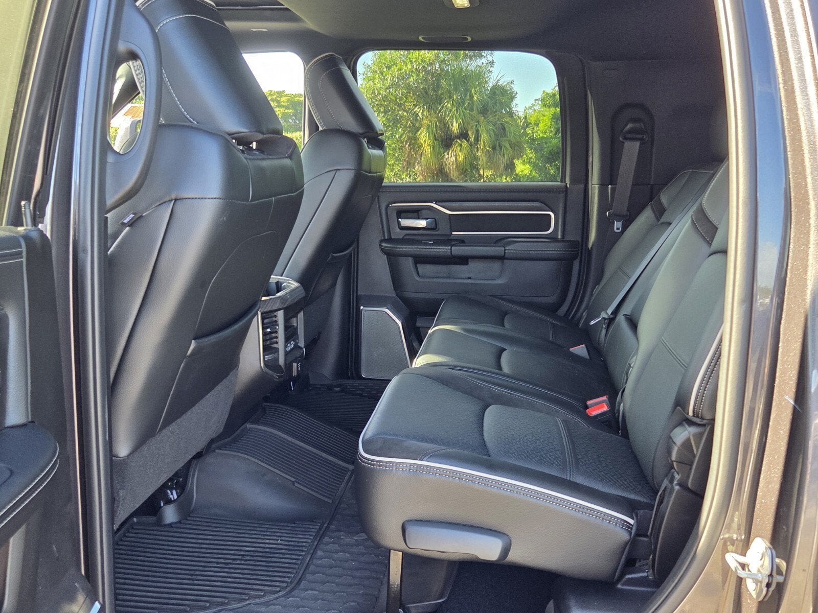 2025 RAM 2500 Laramie Mega Cab 4x4 6'4" Box