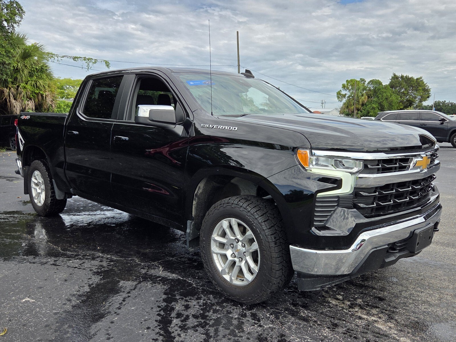 2024 Chevrolet Silverado 1500 LT (2FL)