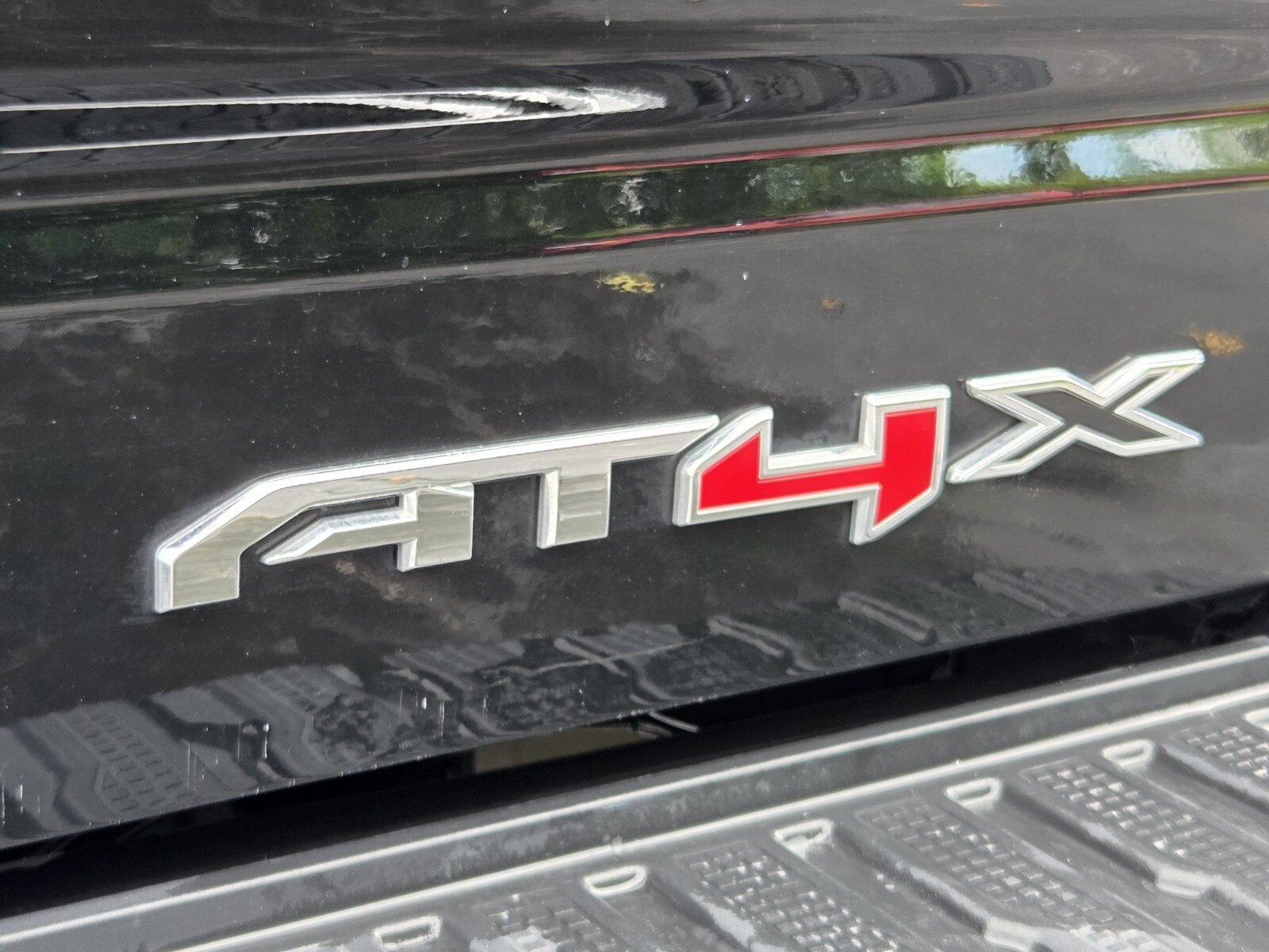 2023 GMC Sierra 1500 AT4X